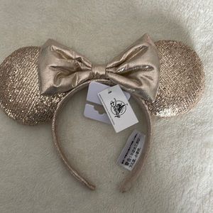 BNWT Gold Minnie Mouse Ears